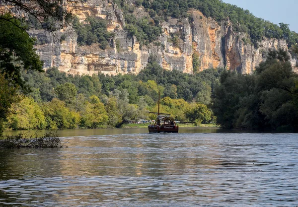 Roque Gageac Dordogne Frankrijk September 2018 Een Toeristische Boot Het — Stockfoto