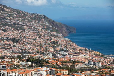 Panoramik Funchal, Madeira Adası üzerinde. Portekiz 
