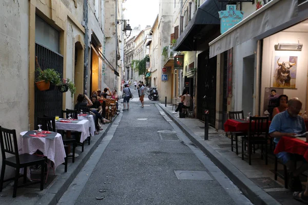 Αρλ Γαλλία Ιουνίου 2017 Cafe Και Εστιατόρια Ουζερί Στην Παλιά — Φωτογραφία Αρχείου