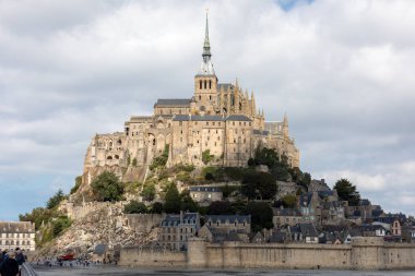 Mont-Saint-Michel, ünlü manastırı olan ada, Normandiya, Fransa