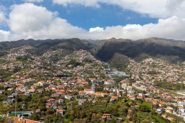 Panoramik Funchal, Madeira Adası üzerinde. Portekiz 