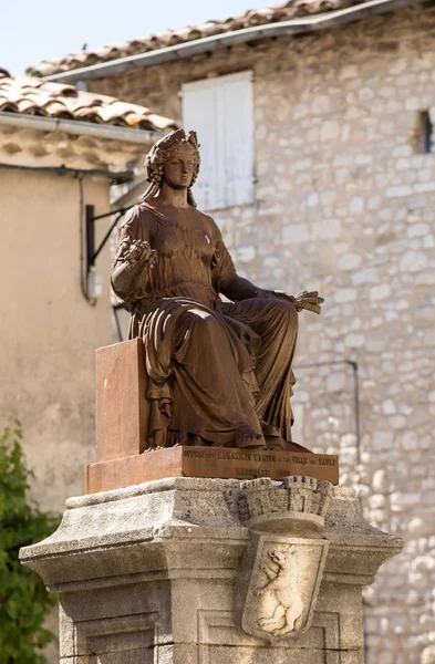 Bronzen Beeld Van Miss Liberty Sault Fontein Provence Frnace — Stockfoto