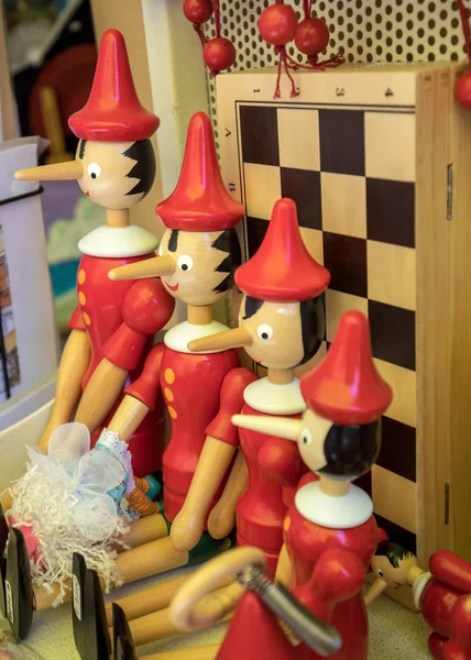 Sorrento Włochy Czerwca 2017 Malowane Lalki Marionetka Drewniane Figury Pinokio — Zdjęcie stockowe