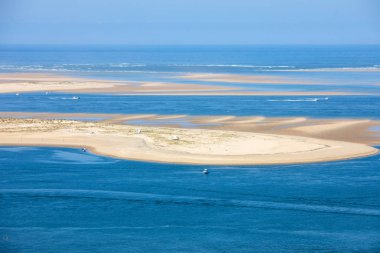 Avrupa 'nın en uzun kum tepeciği olan Pilat Kumulundan bir görüntü. La Teste-de-Buch, Arcachon Körfezi, Aquitaine, Fransa 