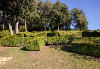 Dordogne, Fransa - 3 Eylül 2018: Jardins de Marqueyssac Fransa'nın Dordogne bölgedeki bahçelerde budama sanatı