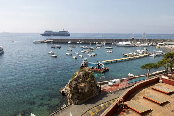 Amalfi Coast Italië Juni 2017 Uitzicht Jachthaven Amalfi Amalfi Een — Stockfoto