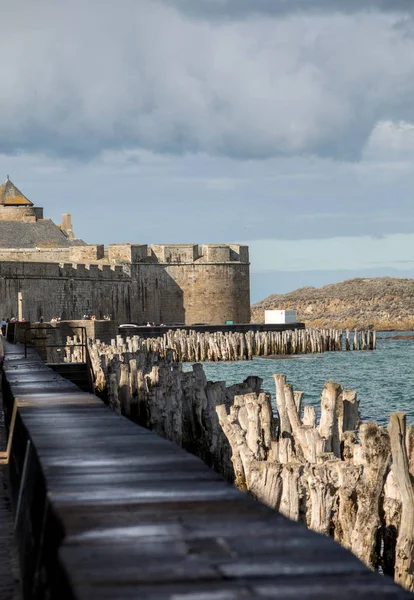 Saint Malo França Setembro 2018 Big Breakwater 3000 Troncos Para — Fotografia de Stock