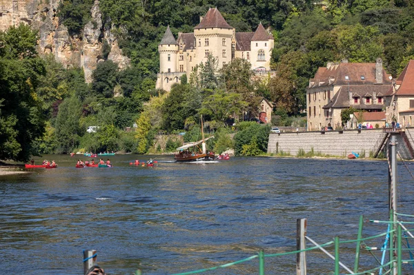 Roque Gageac Dordogne France September 2018 Canoeing Tourist Boat French — Stock Photo, Image