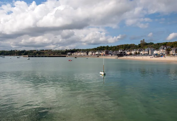 Cancale Franciaország 2018 Szeptember Cancale Halászkikötő Híres Osztrigagyártó Város Mont — Stock Fotó