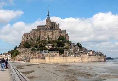 Le Mont-Saint-Michel, Fransa - 13 Eylül 2018: Mont-Saint-Michel, ünlü manastır, Normandiya, Fransa