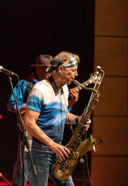 Cracow, Polonya - 9 Temmuz 2019: Bill Evans ve Spy Killers Krakow Yaz Caz Festivali'nde Manggha Japon Sanat ve Teknoloji Müzesi'nde sahnede. Polonya