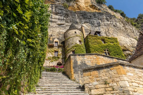 ドルドーニュ渓谷の魅力的な町 ゲージックの壮大な石の階段 フランス — ストック写真