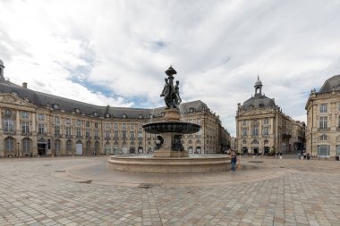 Bordeaux, Fransa - 9 Eylül 2018: Three Graces, Place de la Bourse, Bordeaux, Fransa