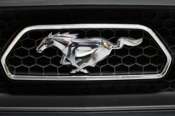 Cracovie Pologne Mai 2019 Ford Mustang Metalic Logo Gros Plan — Photo