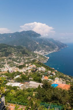 Ravello, Campania, İtalya'dan Salerno Körfezi üzerinden görünüm