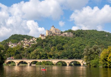 Castelnaud, Dordogne, Fransa - 7 Eylül 2018: Castelnaud Şatosu, Castelnaud-la-Chapelle, Dordogne, Aquitaine, Fransa