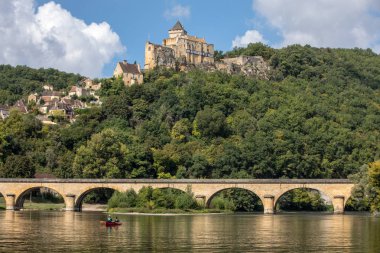Castelnaud, Dordogne, Fransa - 7 Eylül 2018: Castelnaud Şatosu, Castelnaud-la-Chapelle, Dordogne, Aquitaine, Fransa