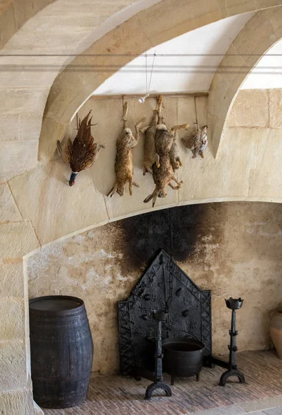 Castelnaud Dordogne France September 2018 Hunting Trophies Hanging Kitchen Wall — Stock Photo, Image