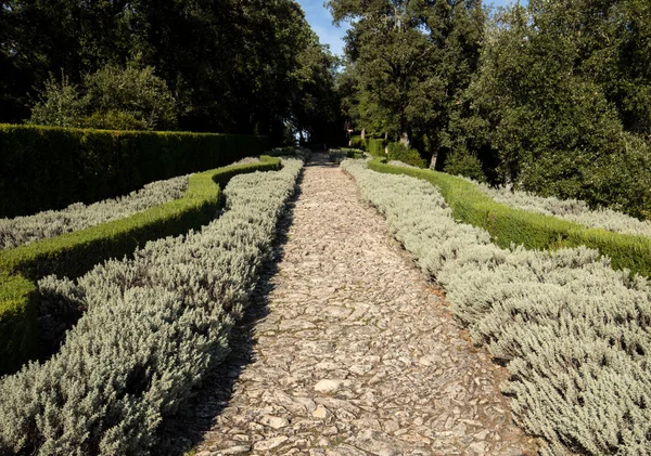フランスのドルドーニュ地方のジャルダン マルケイ サック城の庭園 — ストック写真