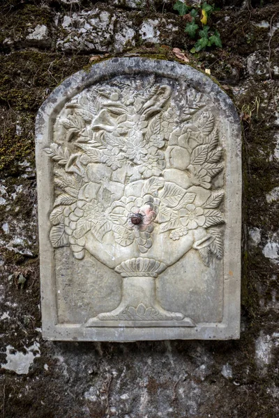 Schöner Alter Steinbrunnen Cahors Frankreich — Stockfoto