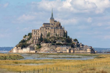 Le Mont-Saint-Michel, ünlü manastırı olan ada, Normandiya, Fransa