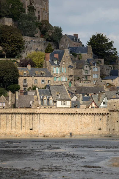 Mont Saint Michel Abbazia Fortificata Medievale Villaggio Isola Marea Normandia — Foto Stock