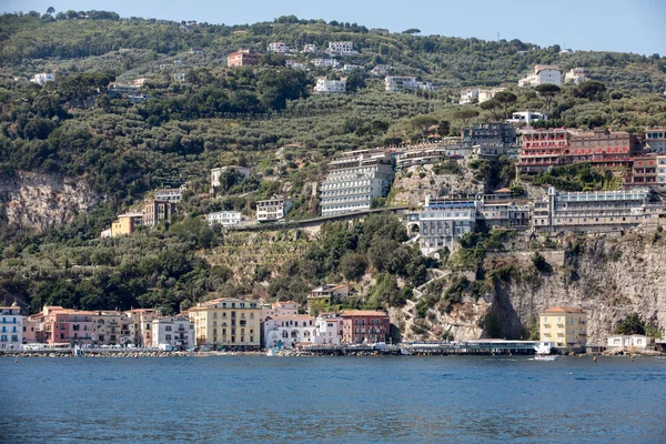 Città Sorrento Vista Dall Acqua Campania Italia — Foto Stock