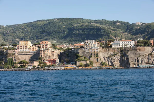 Città Sorrento Vista Dall Acqua Campania Italia — Foto Stock