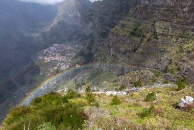 Rahibeler Vadisi 'nde Gökkuşağı, Madeira Adası' nda Curral das Freiras, Portekiz