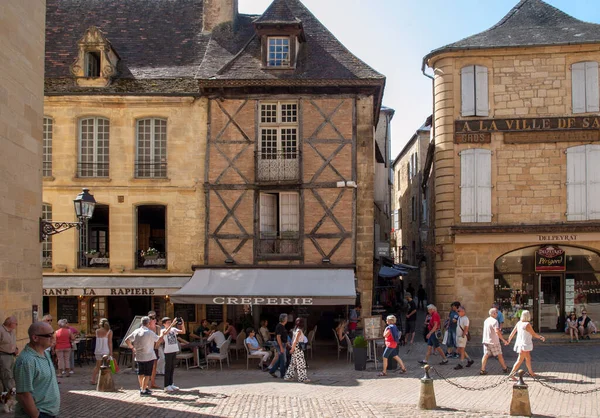 Sarlat Francia Septiembre 2018 Casas Históricas Que Rodean Place Liberte —  Fotos de Stock