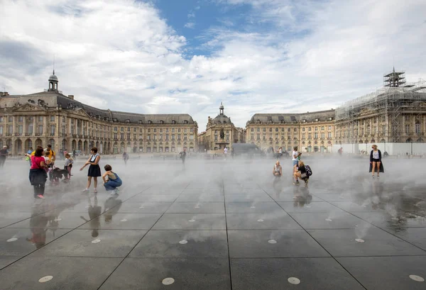 Bordeaux France September 2018 Fog Effect Water Mirror Front Stock — Stock Photo, Image