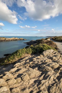 Cancale, Fransa - 14 Eylül 2018: Pointe du Grouin, Cancale. Emerald Sahili, Brittany, Fransa , 