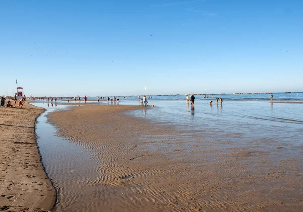 Cesenatico Emilia Romagna Włochy Września 2019 Ludzie Odpoczywają Słoneczny Dzień — Zdjęcie stockowe