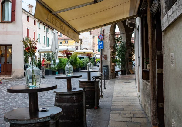 Bassano Del Grappa Ιταλία Σεπτεμβρίου 2019 Τυπική Σκηνή Δρόμου Τραπεζάκια — Φωτογραφία Αρχείου