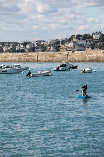 Malo Franciaország Szeptember 2018 Jachtok Hajók Kikötve Kikötőben Saint Malo — Stock Fotó