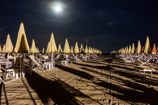 Ein Einsamer Strand Lido Camaiore Einem Bei Italienern Beliebten Badeort — Stockfoto