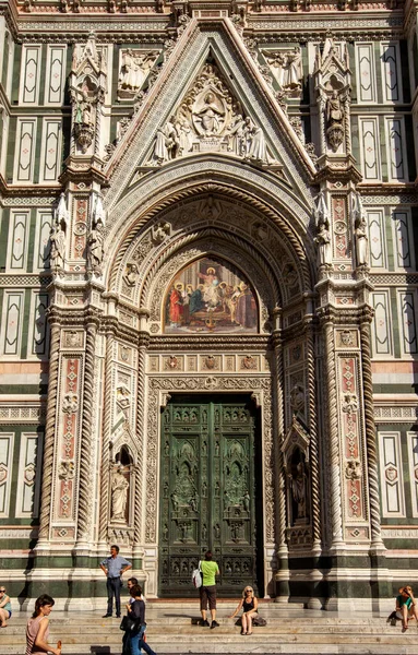 2011年9月8日 意大利佛罗伦萨 位于佛罗伦萨的圣玛莉亚 德尔菲奥雷主教座堂的立面 意大利 — 图库照片