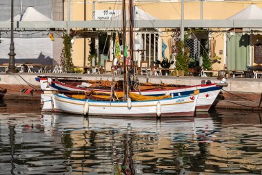 Cesenatico, Emilia Romagna, İtalya - 10 Eylül 2019: Leonardo da Vinci ve Adriyatik deniz kıyısındaki Cesenatico 'nun tasarladığı liman kanalı 