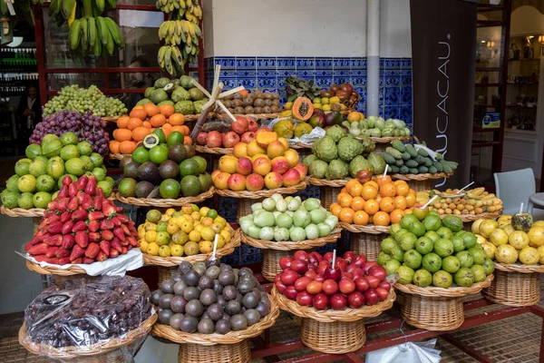 Funchal Madeira Portugal Abril 2018 Mercado Dos Lavradores Mercado Frutas — Fotografia de Stock