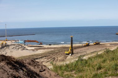 Vistula Spit, Polonya - 11 Eylül 2010: Polonya 'da resmi adı Nowy Swiat kanalı olan Vistula Spit kanalının yapımı