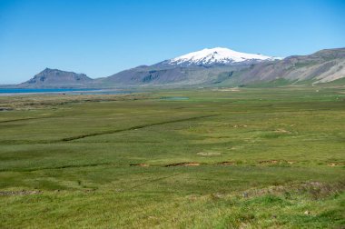 Güzel İzlanda manzarası. İnanılmaz doğa manzarasının harika bir görüntüsü. İzlanda Avrupa
