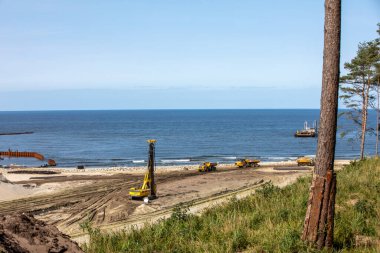 Vistula Spit, Polonya - 11 Eylül 2010: Polonya 'da resmi adı Nowy Swiat kanalı olan Vistula Spit kanalının yapımı