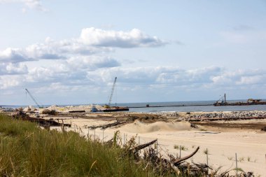 Vistula Spit, Polonya - 11 Eylül 2010: Polonya 'da resmi adı Nowy Swiat kanalı olan Vistula Spit kanalının yapımı