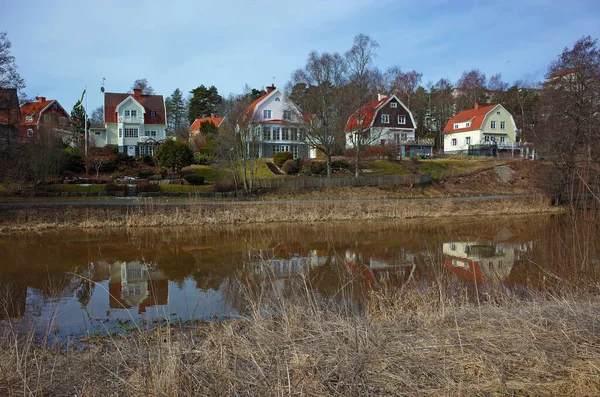 Vasteras Schweden April 2018 Häuser Die Sich Vorfrühling Fluss Black — Stockfoto