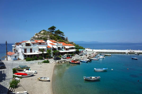 Kokkari Isla Samos Grecia Mayo 2018 Barco Pesca Griego Amarrado — Foto de Stock