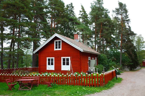 Vasteras Suecia Septiembre 2018 Edificio Tradicional Madera Roja Escuela Village — Foto de Stock