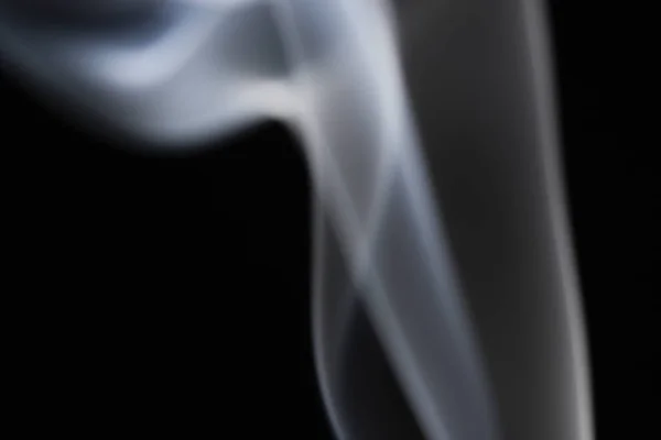 Fumaça abstrata em fundo preto — Fotografia de Stock