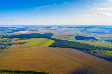 Volga ve Kama nehirlerinin kesişimindeki manzara