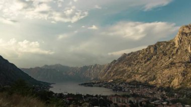 Sahil defne kasaba zaman atlamalı