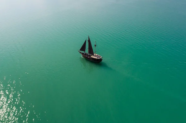 Foto Aérea Belo Navio Pirata — Fotografia de Stock